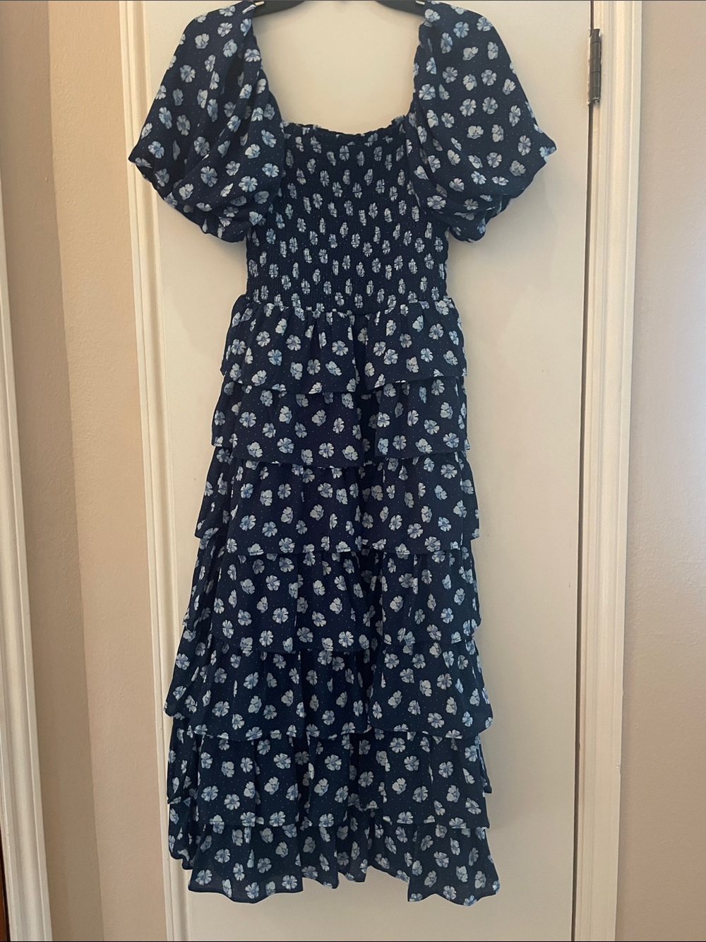 Navy Floral Tiered Puff-Sleeve Casual Dress